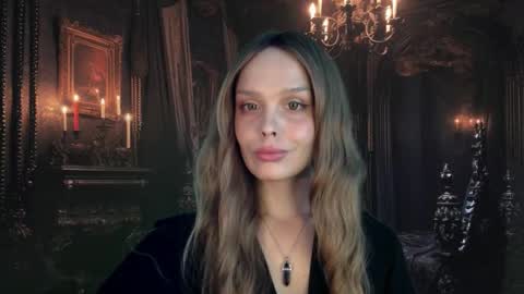 Snapshot of icecreamamy chatting on 09-29-25, 11:53 Nina online show from 09-29-25, 11:53