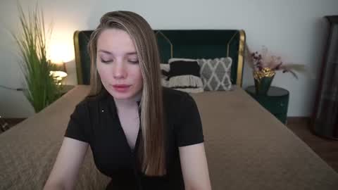Danielle online show from 06-05-26, 06:52