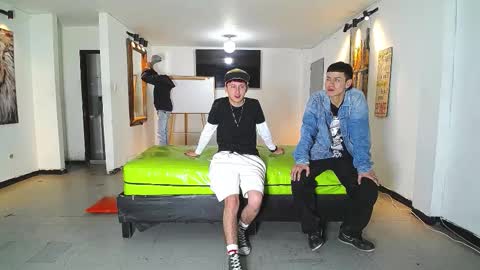 THOMAS AND DAMIAND online show from 11-18-25, 12:42