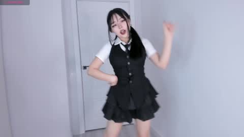 Hitomi   online show from 01-13-25, 06:06