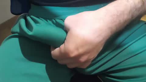 Snapshot of icky_thumps chatting on 12-31-24, 05:33 icky_thumps online show from 12-31-24, 05:33