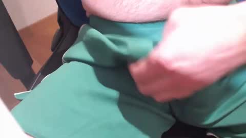 Snapshot of icky_thumps chatting on 11-06-25, 08:21 icky_thumps online show from 11-06-25, 08:21