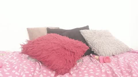 Snapshot of ickyxo chatting on 12-08-24, 02:19 IckyXo online show from 12-08-24, 02:19