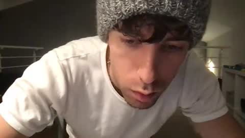 icyninesix online show from 12-19-24, 06:34