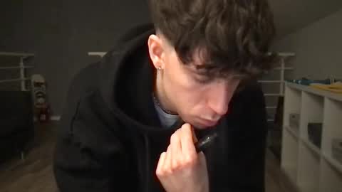 icyninesix online show from 12-28-24, 11:05