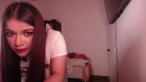 Snapshot of idanora chatting on 06-17-26, 05:21 Idanora online show from 06-17-26, 05:21