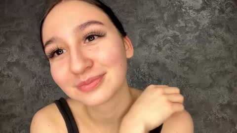 Sofi online show from 12-18-25, 04:24