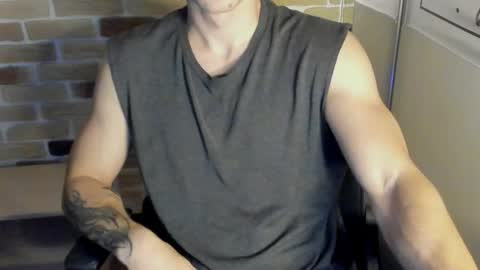 Snapshot of idkiww chatting on 09-28-25, 06:46 yo online show from 09-28-25, 06:46