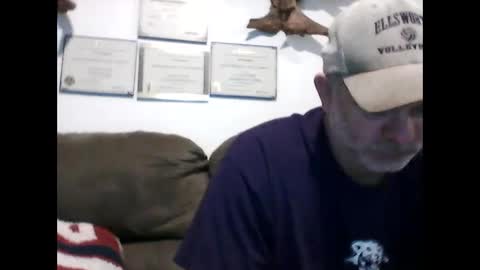 Snapshot of idkwhyidothis348732 chatting on 02-07-25, 12:17 idkwhyidothis348732 online show from 02-07-25, 12:17