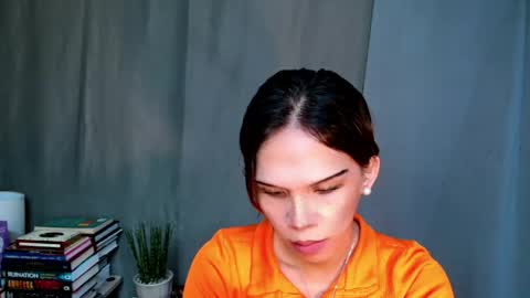 Lana But you can spell it backwards online show from 06-05-26, 06:57