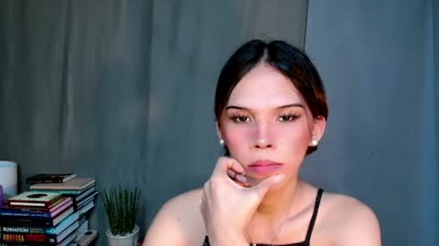 Lana But you can spell it backwards online show from 06-07-26, 07:39