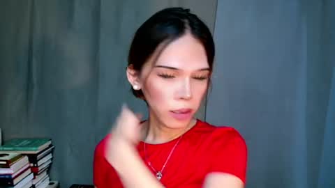 Lana But you can spell it backwards online show from 06-11-26, 08:56