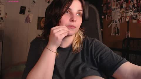 Snapshot of idontknowwhyjojo chatting on 05-24-26, 10:26 Saya online show from 05-24-26, 10:26