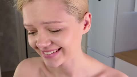 Lisa online show from 03-04-25, 09:29