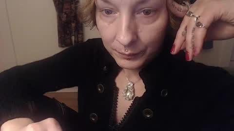 Ifk Donkeys online show from 11-12-25, 03:01