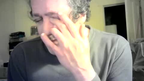 ignoredlittlestloser online show from 02-15-25, 06:12