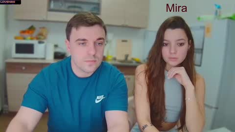 Snapshot of ihavepaws33 chatting on 01-08-25, 12:58 Julia and Mira online show from 01-08-25, 12:58