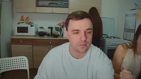 Snapshot of ihavepaws33 chatting on 02-02-25, 05:48 Julia and Mira online show from 02-02-25, 05:48