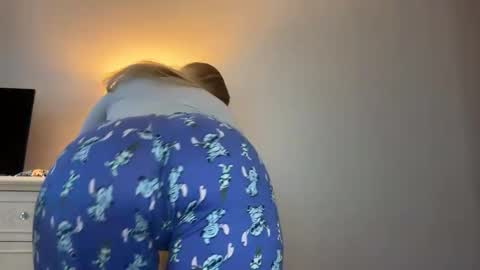 cassie online show from 12-15-25, 05:39