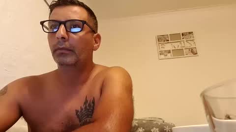 ihtiandar1008 online show from 09-21-25, 04:47