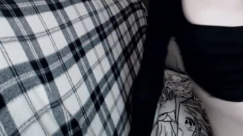 iiiiiiis online show from 10-17-25, 10:23