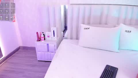 Naty  online show from 06-10-26, 08:52