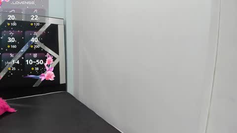 Isabella online show from 10-10-25, 01:32