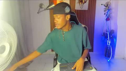 Snapshot of ikaro_blue chatting on 07-15-26, 11:43 ikaro_blue online show from 07-15-26, 11:43