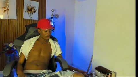 Snapshot of ikaro_blue chatting on 07-30-26, 12:53 ikaro_blue online show from 07-30-26, 12:53