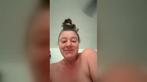 Snapshot of ilanamumma chatting on 06-09-26, 12:28 ilanamumma online show from 06-09-26, 12:28