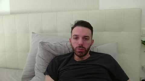 ilcale48 online show from 04-21-26, 02:23