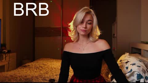 ileanacampbel online show from 01-29-25, 03:44