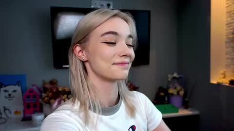 ileanacampbel online show from 02-10-25, 07:47