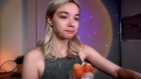 ileanacampbel online show from 03-12-25, 03:57