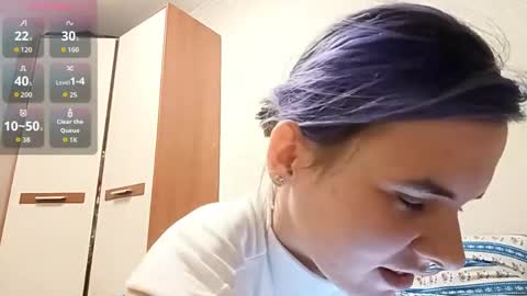 Snapshot of ilianabilly chatting on 05-12-26, 03:03 Aurora online show from 05-12-26, 03:03