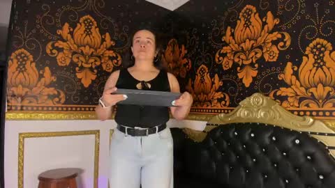 LILY online show from 05-12-26, 11:07