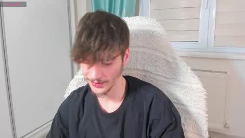 Snapshot of illusions888 chatting on 02-16-25, 04:32 D-Illusion online show from 02-16-25, 04:32