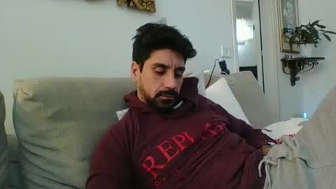 ilmangj90 online show from 01-28-25, 11:17