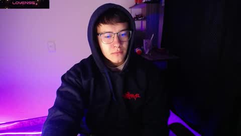 Snapshot of im__noah chatting on 03-08-25, 11:05 im__noah online show from 03-08-25, 11:05