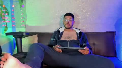 Snapshot of im_aixel chatting on 04-15-26, 12:50 Aixel online show from 04-15-26, 12:50