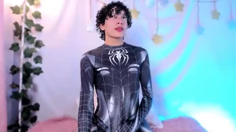 Snapshot of im_alejo chatting on 06-02-26, 02:35 Alejo independent model online show from 06-02-26, 02:35