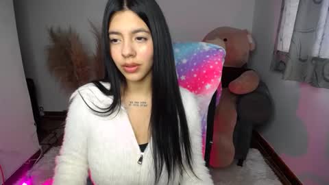 Snapshot of im_alyn chatting on 10-14-25, 05:47 Alyn online show from 10-14-25, 05:47