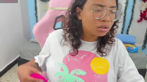 Angela online show from 01-06-25, 12:27