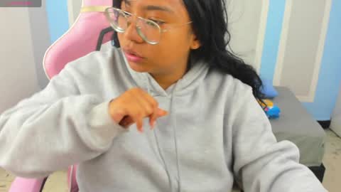 Angela online show from 01-07-25, 01:59