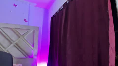 im_brittany_333 online show from 04-04-26, 03:16