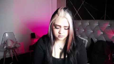 im_bunny__ online show from 11-10-25, 12:04