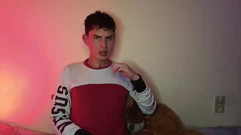 im_dereck_martinez_69 online show from 01-10-26, 04:58