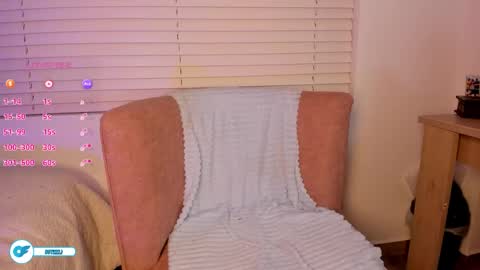 Snapshot of im_eli1 chatting on 09-15-25, 03:28 Eli online show from 09-15-25, 03:28