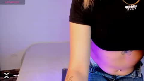 Snapshot of im_eli1 chatting on 09-17-25, 04:03 Eli online show from 09-17-25, 04:03