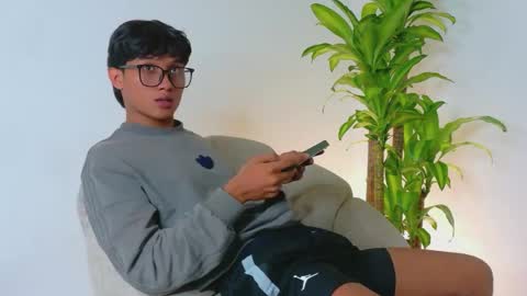 Snapshot of im_erick chatting on 05-14-26, 02:18 Erick online show from 05-14-26, 02:18